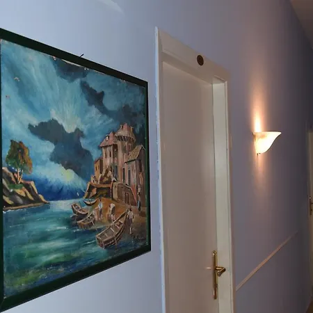 Miramare Szálloda